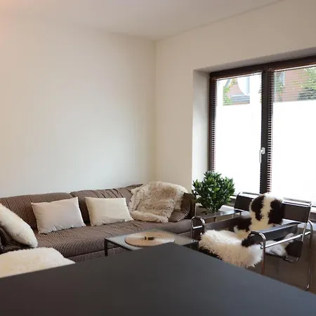 Schoene Zeit! 15204 アパート *